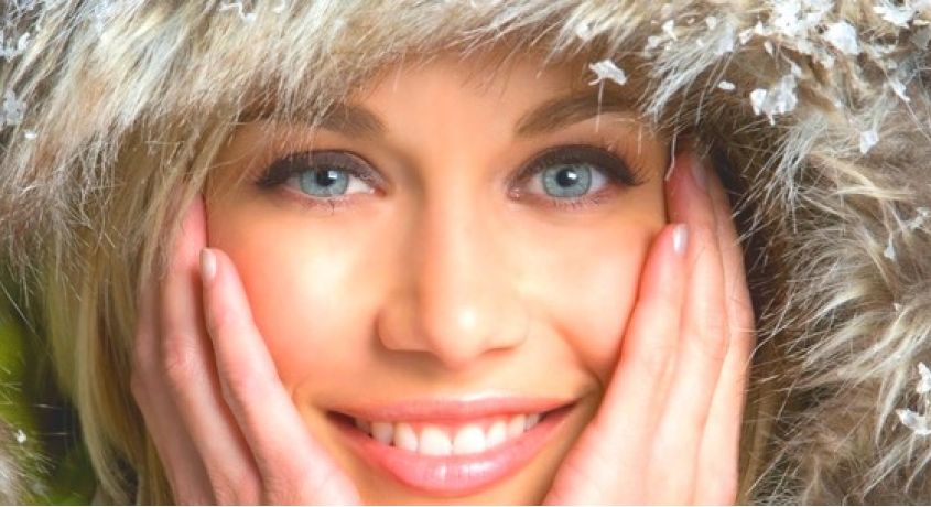 Зимний экспресс-уход за кожей лица:  Очищение, питание и увлажнение со скидкой 60%.