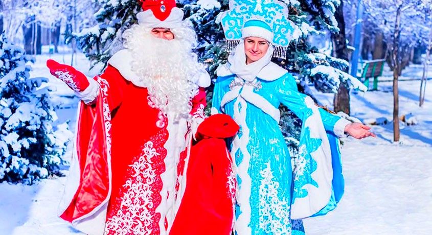 Незабываемое зрелище! Увлекательное конное шоу и встреча с Дедом Морозом и Снегурочкой со скидкой 50%.
