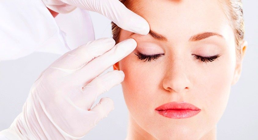 Чистота и сияние Вашей кожи! Блефаропластический массаж вокруг глаз, массаж лица + альгинатная маска со скидкой 50%.