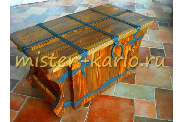 Сундук деревянный напольный