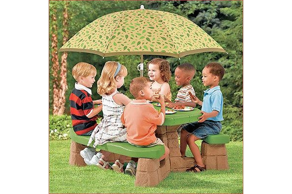 Столик для пикника с зонтом Step 2