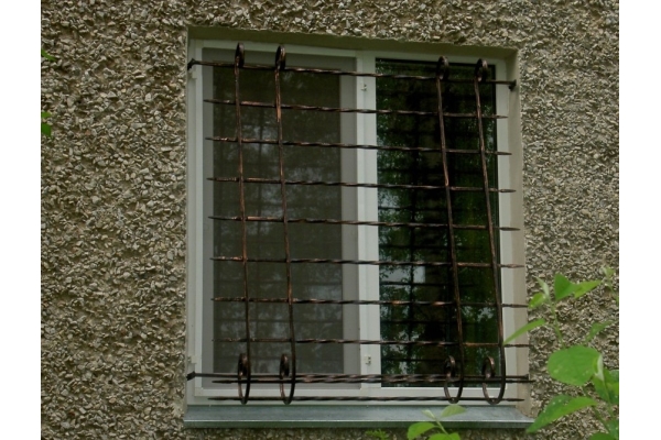 Решетка на окна для дачи