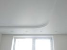 Белый двухуровневый натяжной потолок