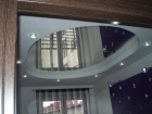 Зеркальный глянцевый натяжной потолок