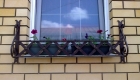 Цветник на окно металлический