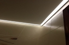 Натяжной потолок с подсветкой по периметру тканевый