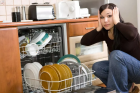 Замена устройства блокировки двери посудомоечной машины