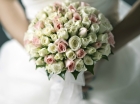 Свадебный букет из роз Красно-розовый