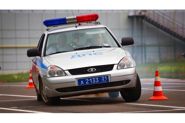 Обучение водителей работающих на автомобилях полиции