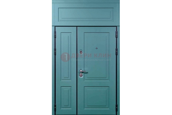 Синяя тамбурная дверь с МДФ и верхней фрамугой ДМ-339