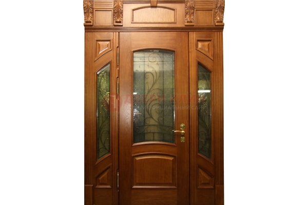 Парадная дверь со стеклянными вставками и ковкой ДПР-36