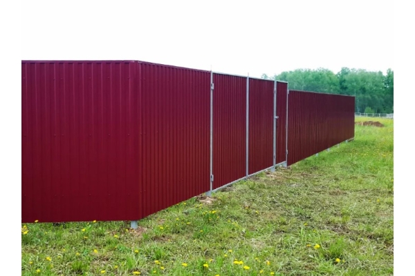 Забор из профлиста 2,5 м С8 с односторонним полимерным покрытием 