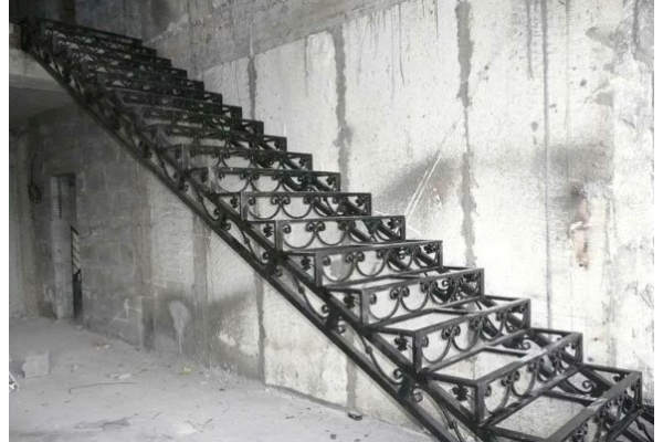 Каркас лестницы металлический без поворота