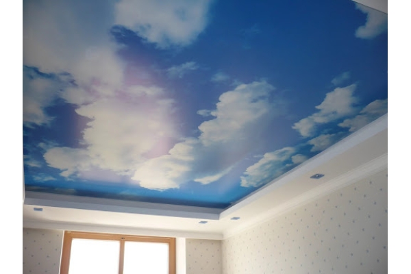 Натяжной потолок облака с установкой