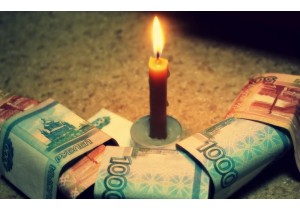 Заговор на деньги на денежную свечу