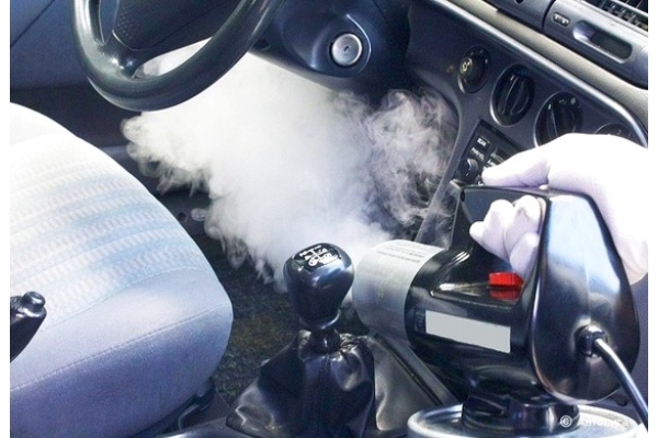 Озонирование и устранение неприятных запахов в салоне авто