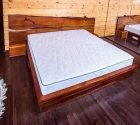 Деревянная двуспальная кровать с изголовьем Dolgov