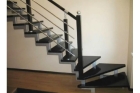 Межэтажная лестница на металлическом каркасе