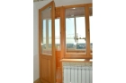 Установка деревянной балконной двери