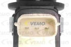 Катушка зажигания арт: VEMO V46-70-0038